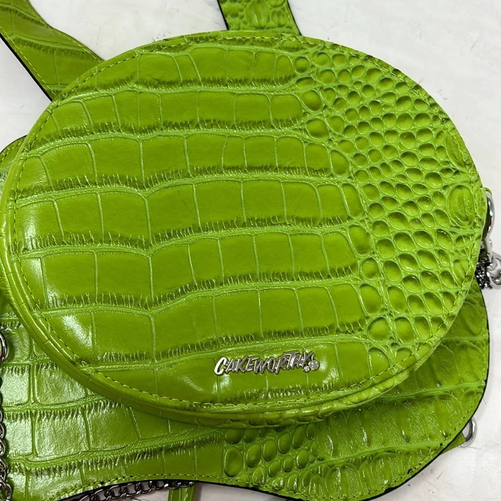 Cakeworthy Loki alligator purse - Picture 8 of 8